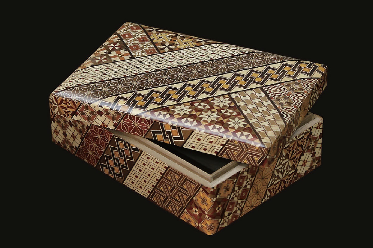 Hakone Yosegi Zaiku (parquet de mosaico de madera)
