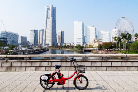 Recorre la ciudad de Yokohama en bicicleta y admira la bahía de Tokio image