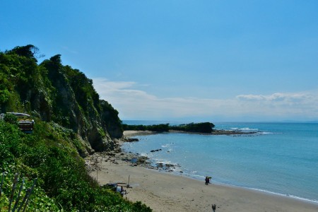 Die beeindruckenden Küsten von Hayama image