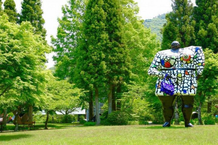 Tauchen Sie ein in die Kunst von Hakone