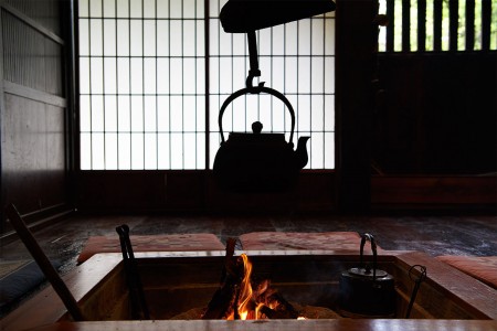 瀬戸屋敷で門松作り体験と大雄山最乗寺で宿坊宿泊・座禅体験