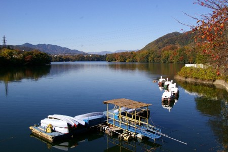 Ein Hauch von Vergangenheit in der Nähe des Shiroyama Damms und der Shiroyama Burgruine image