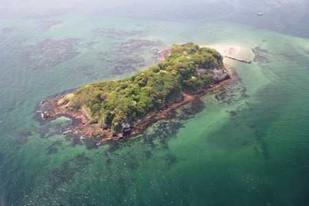 横須賀沖の無人島「猿島」上陸