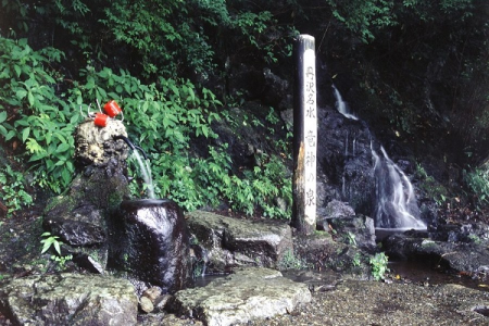 川・温泉・湧き水　丹沢の中にある様々な「水」に触れよう