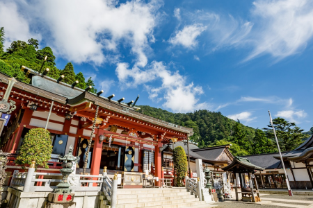 Vom Berg zum Meer: eine zweitägige Reise durch das kulturelle Erbe Kanagawas