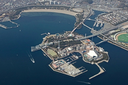 Mùa Hè ở Yokohama: Thủy Cung Ban Ngày và Pháo Hoa Ban Đêm image