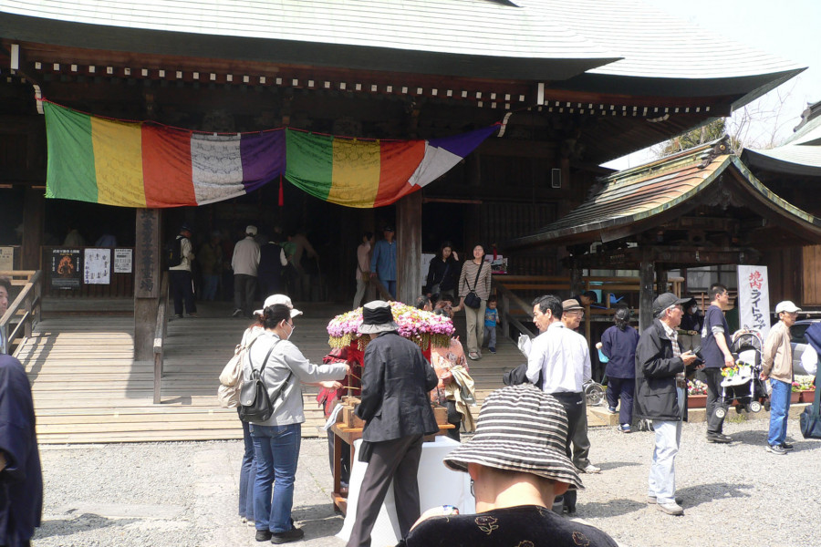Einkaufen bis zum Umfallen in der Gumyoji-Einkaufspassage