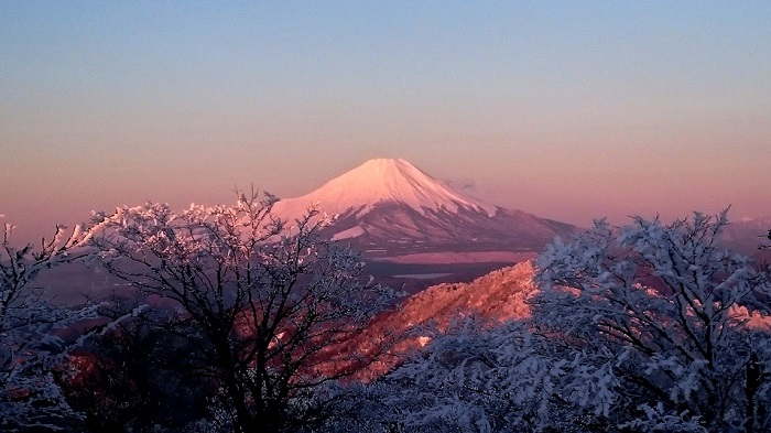 View of Mt. Fuji from Hirugatake Hut (Photo: Hirugatake Hut)