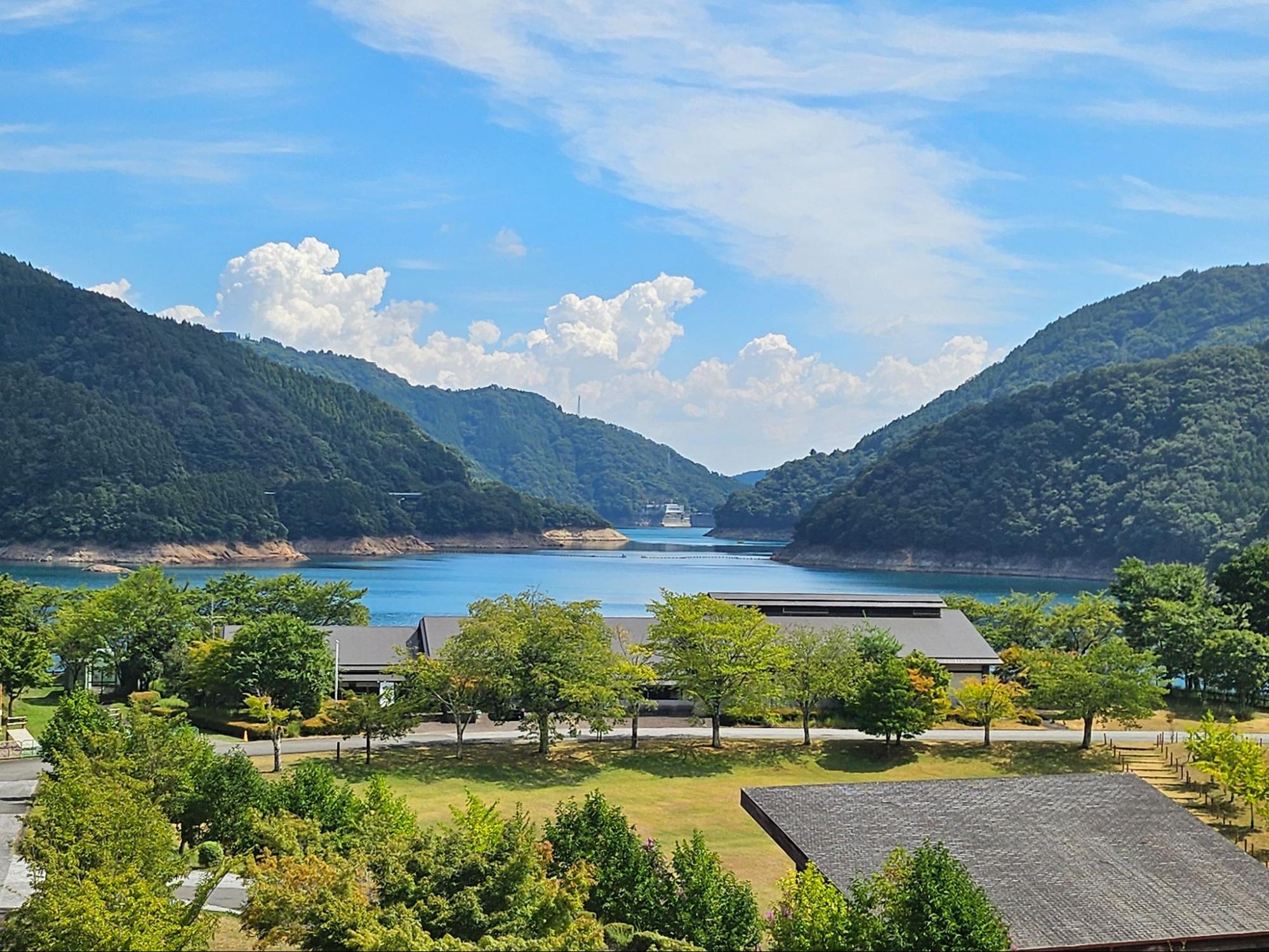Lake Miyagase and Miyagase Dam in the distance, surrounded by mountains