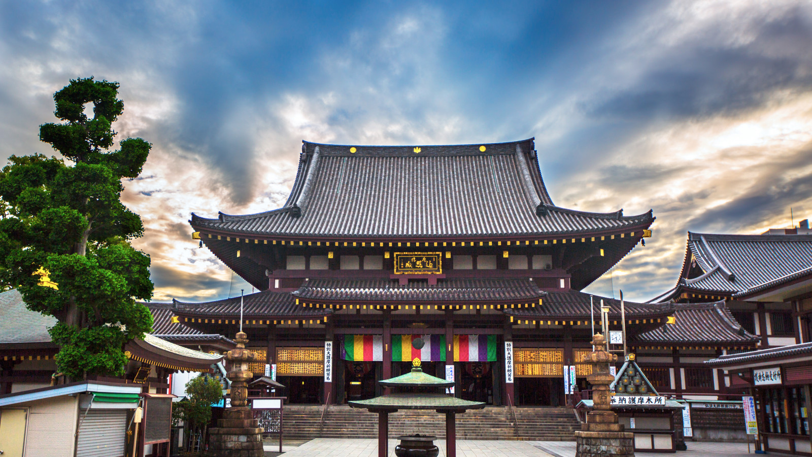 Kawasaki Daishi Heiken-ji temple (1).jpg