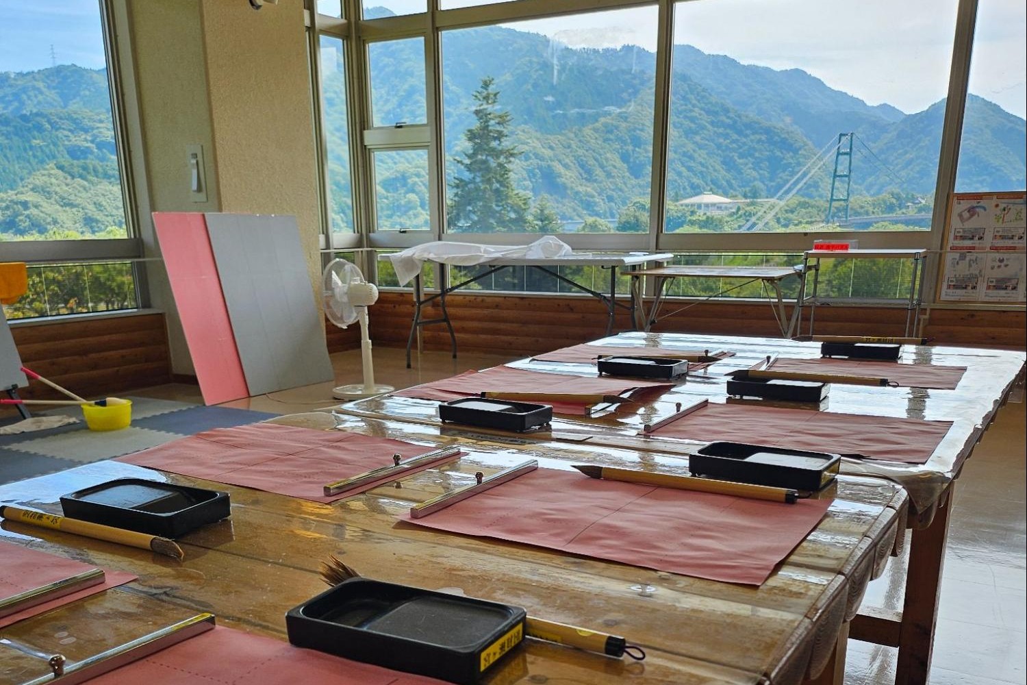 Activities and views in the Kanagawa Prefectural Miyagase Yamanami Center