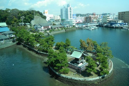 Đền Biwajima image