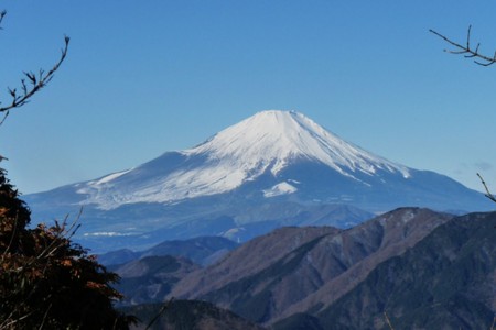 Randonnée sur la crête de montagne à Tonosawa image