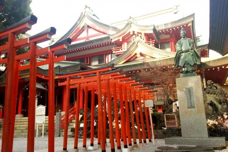 Le Sanctuaire  Keihin Fushimi Inari 