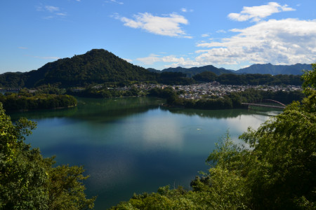 Hồ Tsukui image