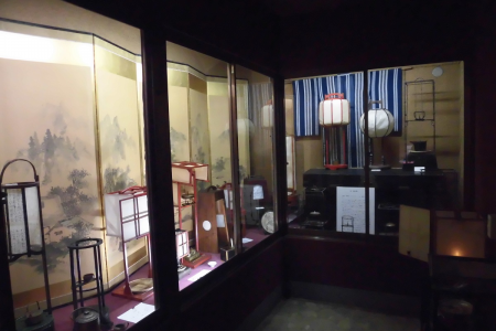 Unterhaltsame Erlebnisse im Japanischen Volkskunstmuseum &quot;Edo Mingu Kaido&quot;. image