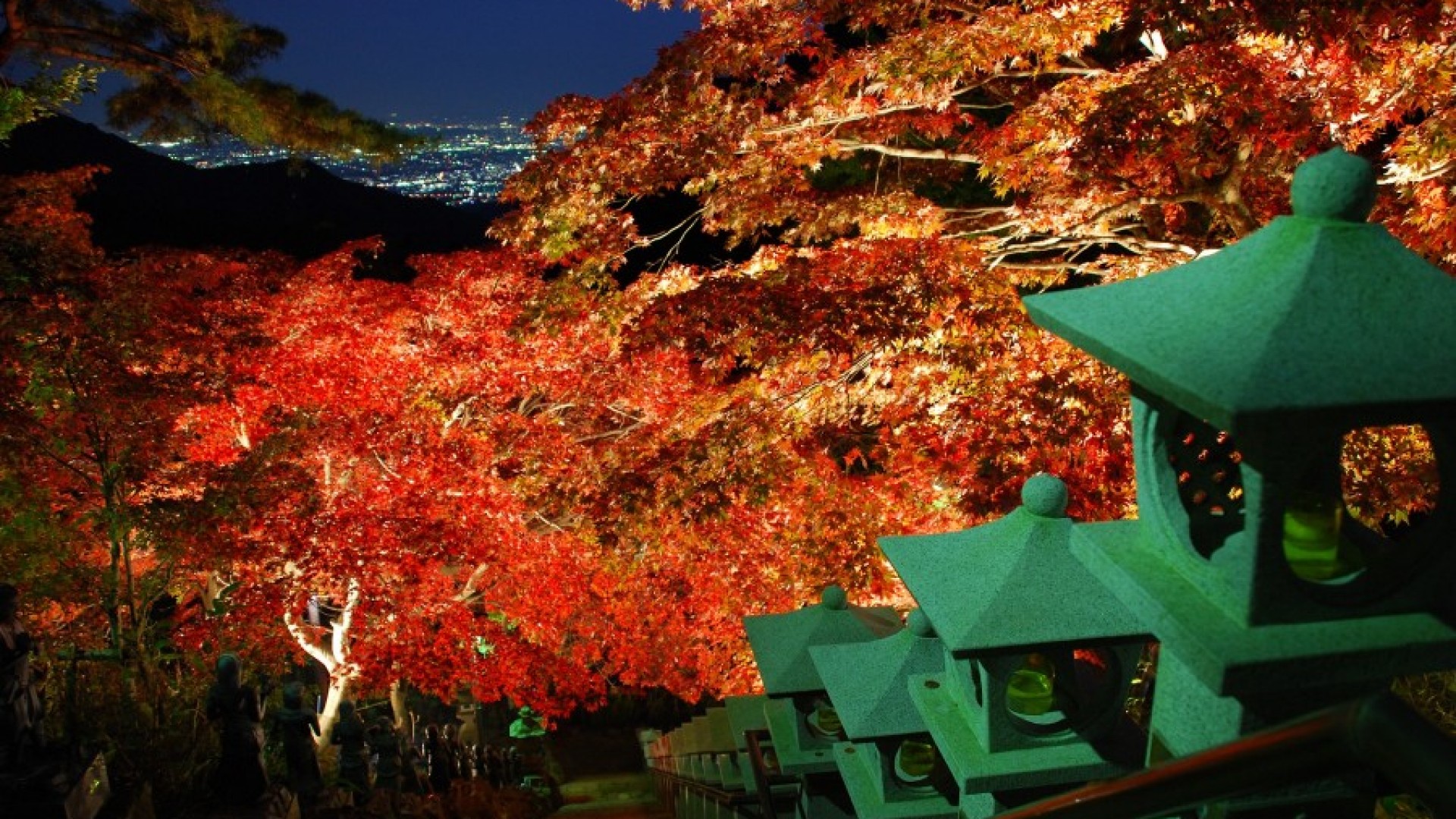 Trình diễn ánh sáng về đêm trên núi Oyama