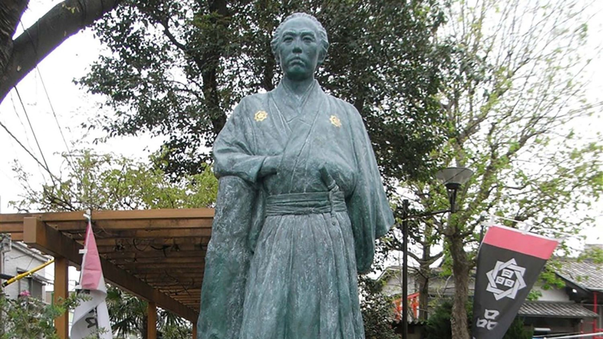 立会川坂本龙马雕像