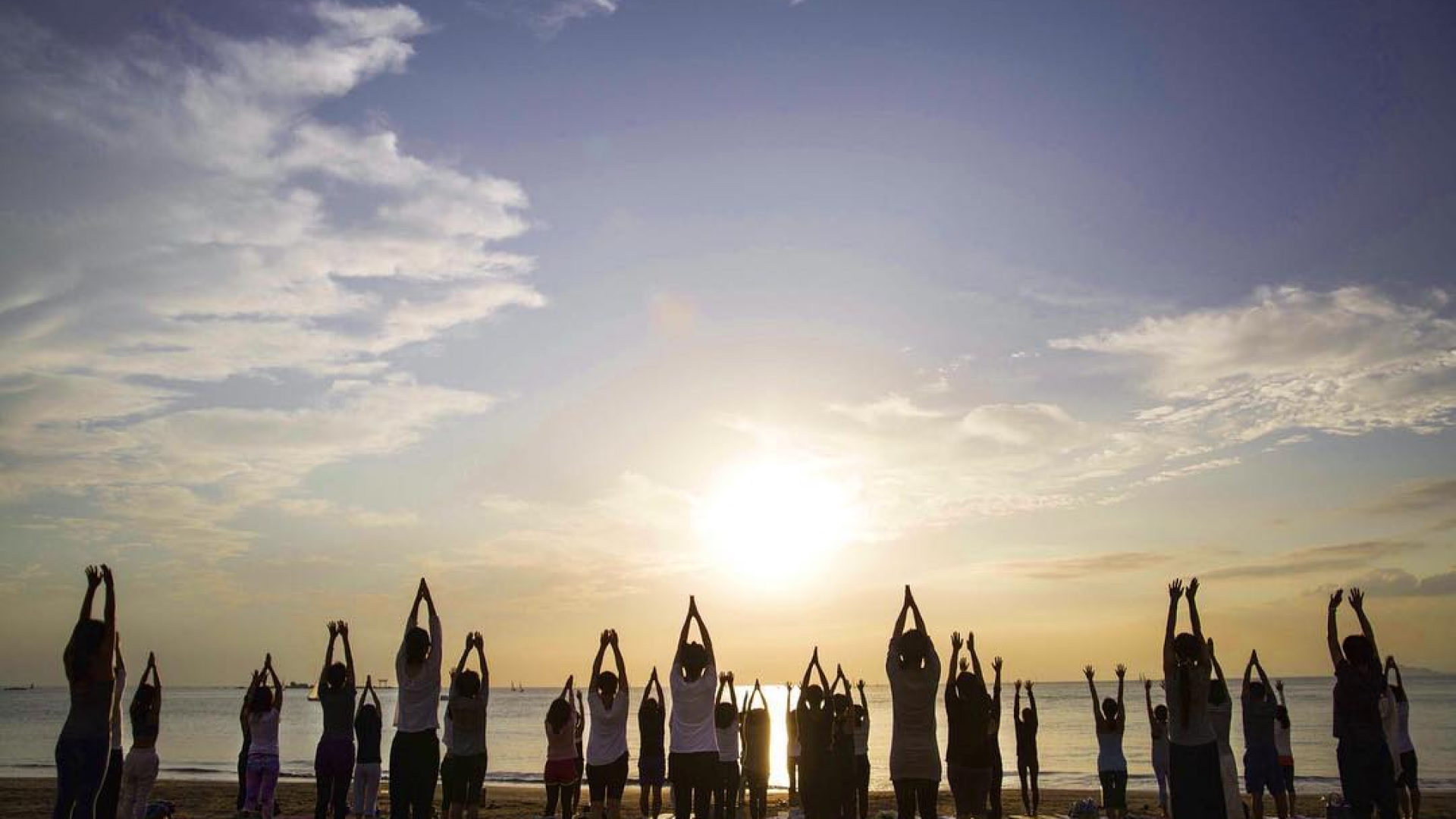 Shonan Strand Yoga Woche in Hayama