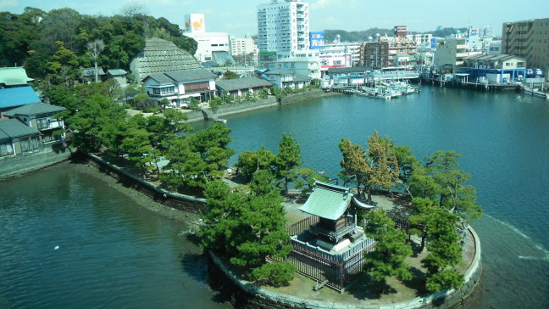 Biwajima Shrine