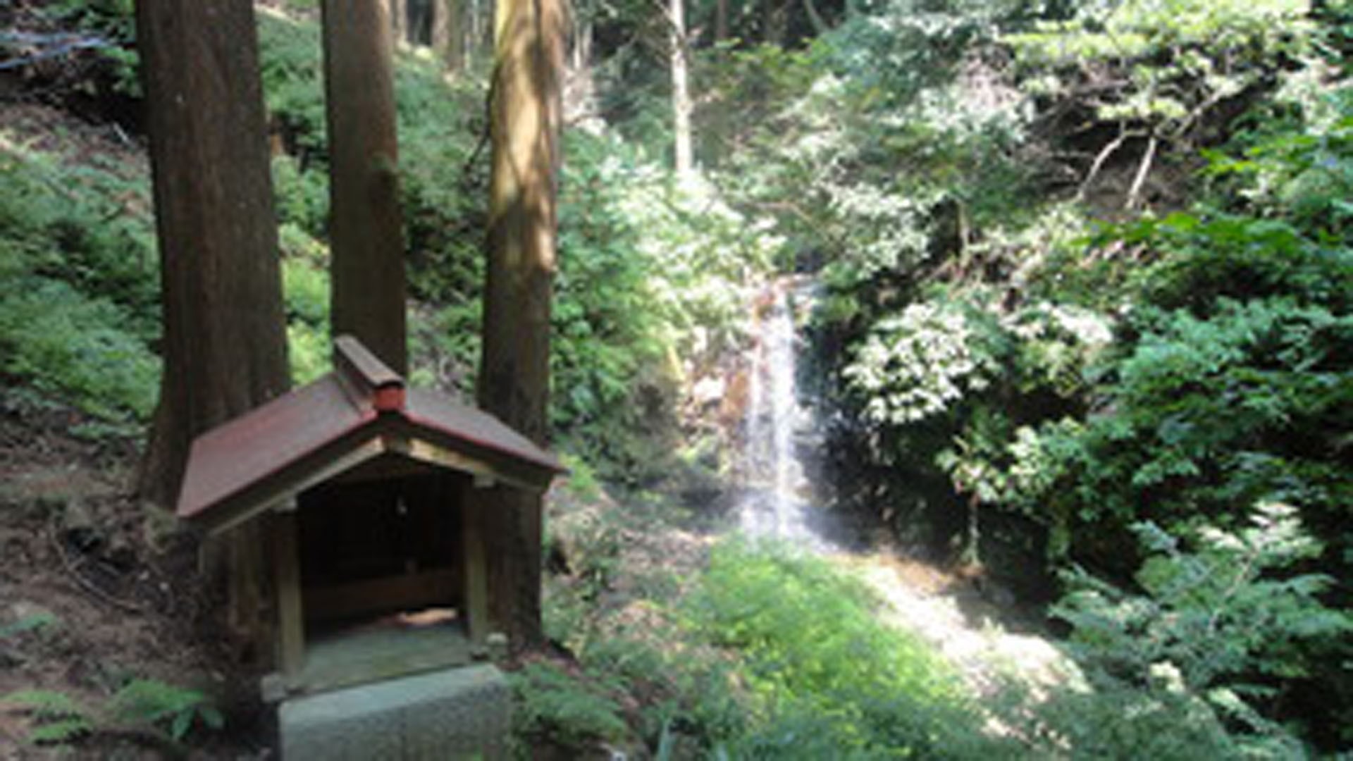 Les cascades "Chigiri no rokutaki"