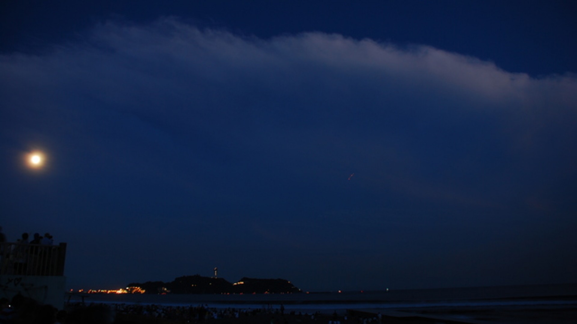 Địa điểm ngắm '100 mặt trăng Nhật Bản'ở Enoshima