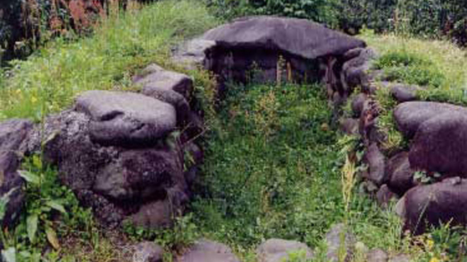 Kuno Ancient tomb