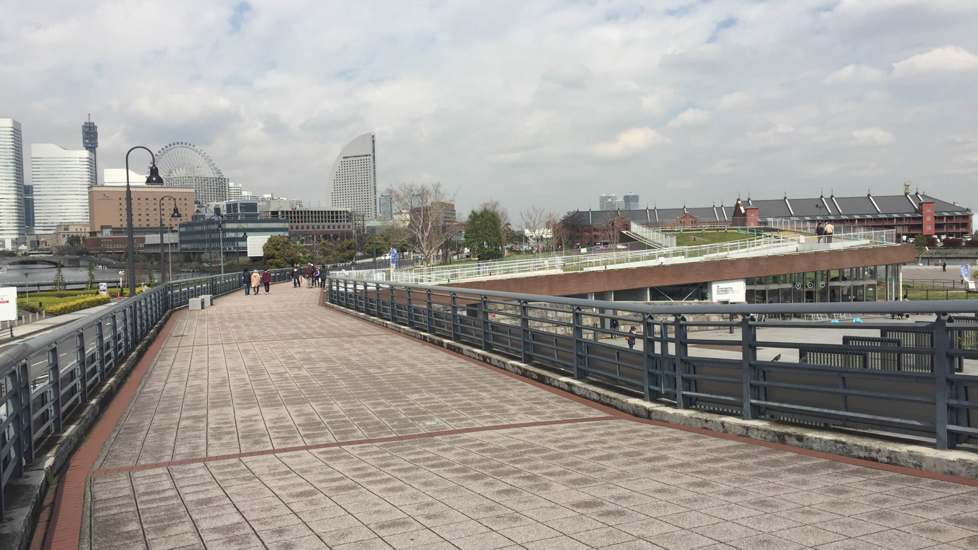 Zou-no Hana Park Yamashita Rinko Line Promenade Elevated Bridge