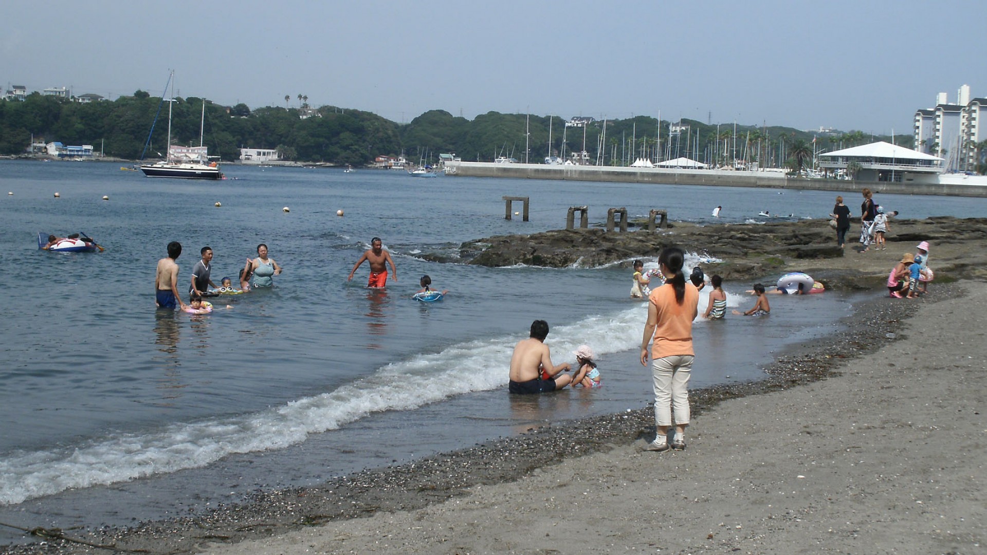 หาดสำหรับเล่นน้ำ (อะไรฮะมะ, โยะโคะโบะริ)