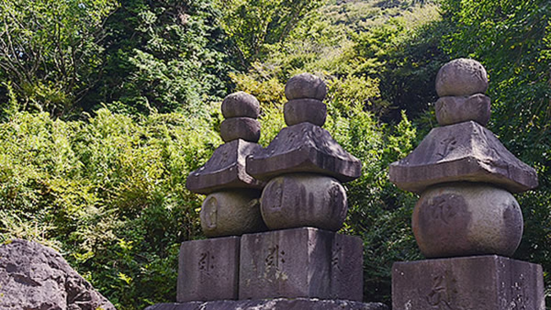 曽我兄弟・虎御前の墓