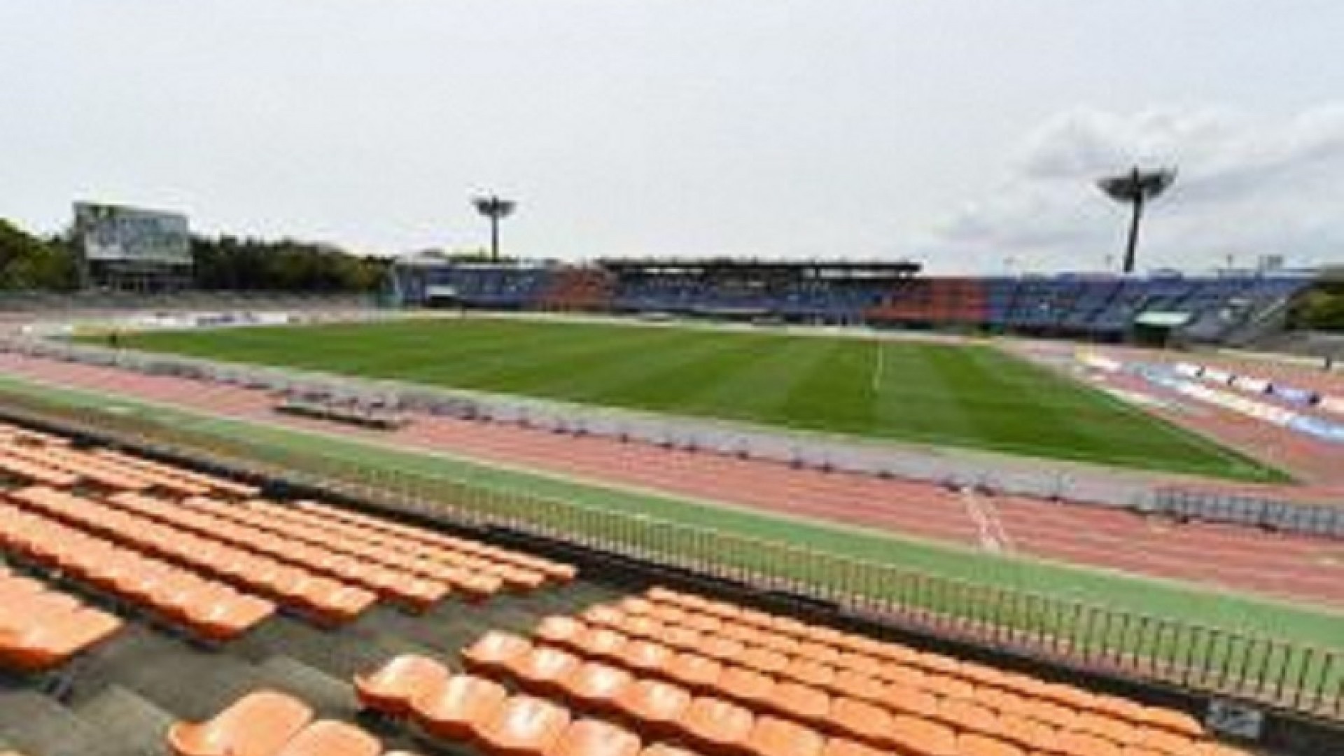 Shonan Lemon Gas-Stadion Hiratsuka (Hiratsuka-Stadion)