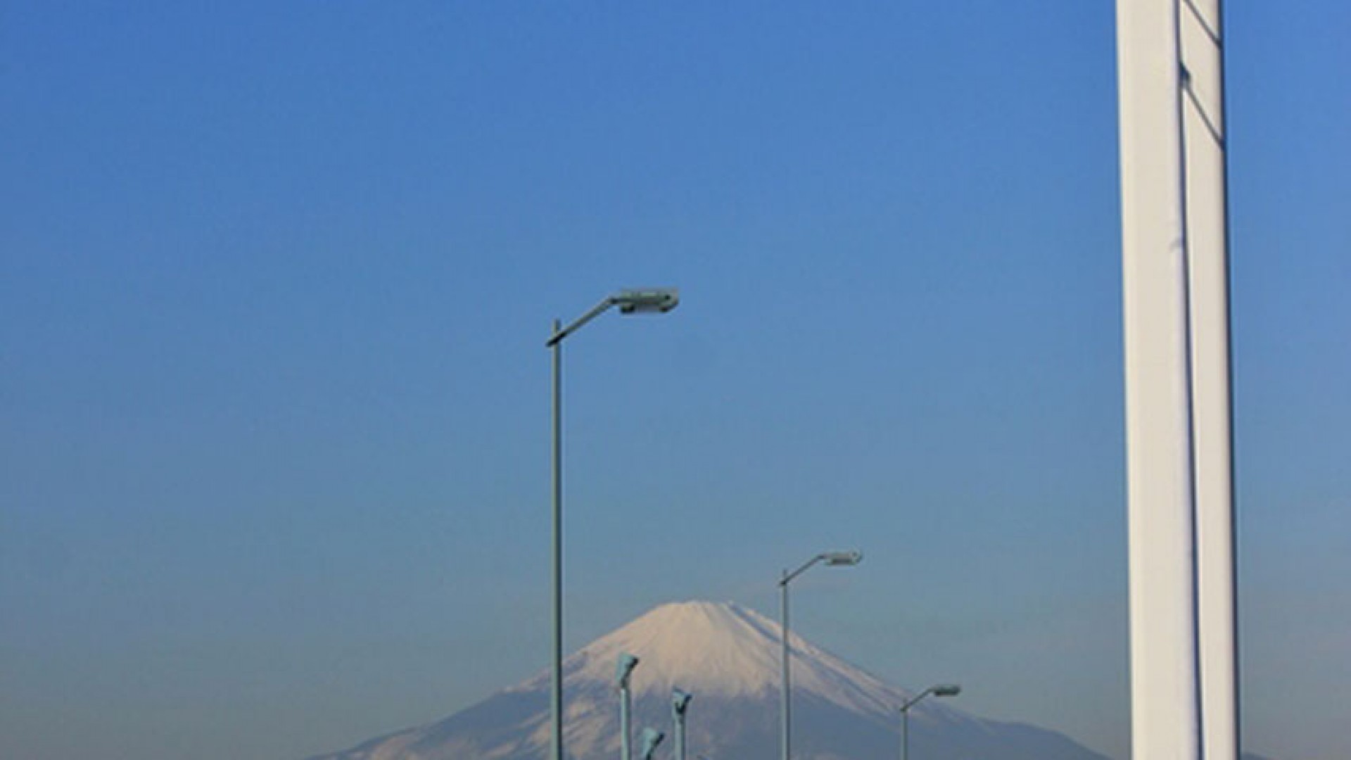 Le pont Shonan-ginga ( vue sur le Mont Fuji)