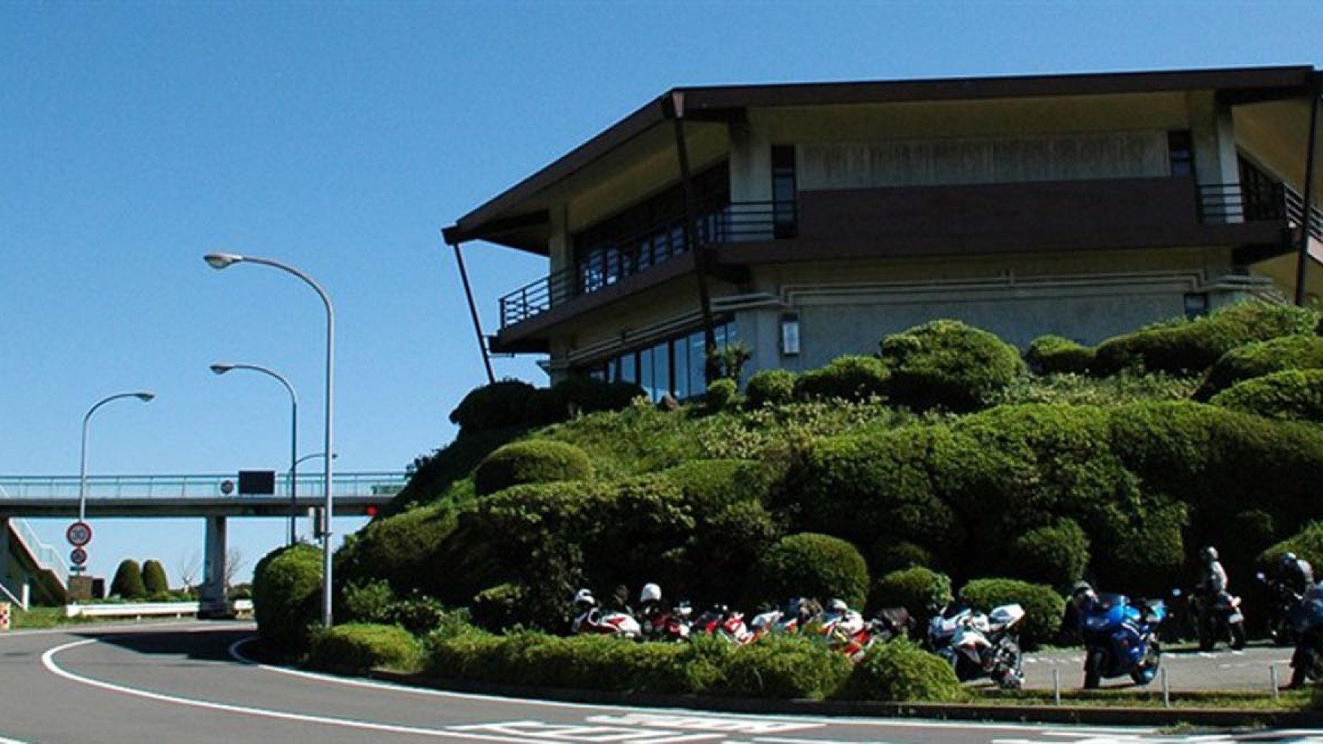 Anest Iwata Sky Lounge