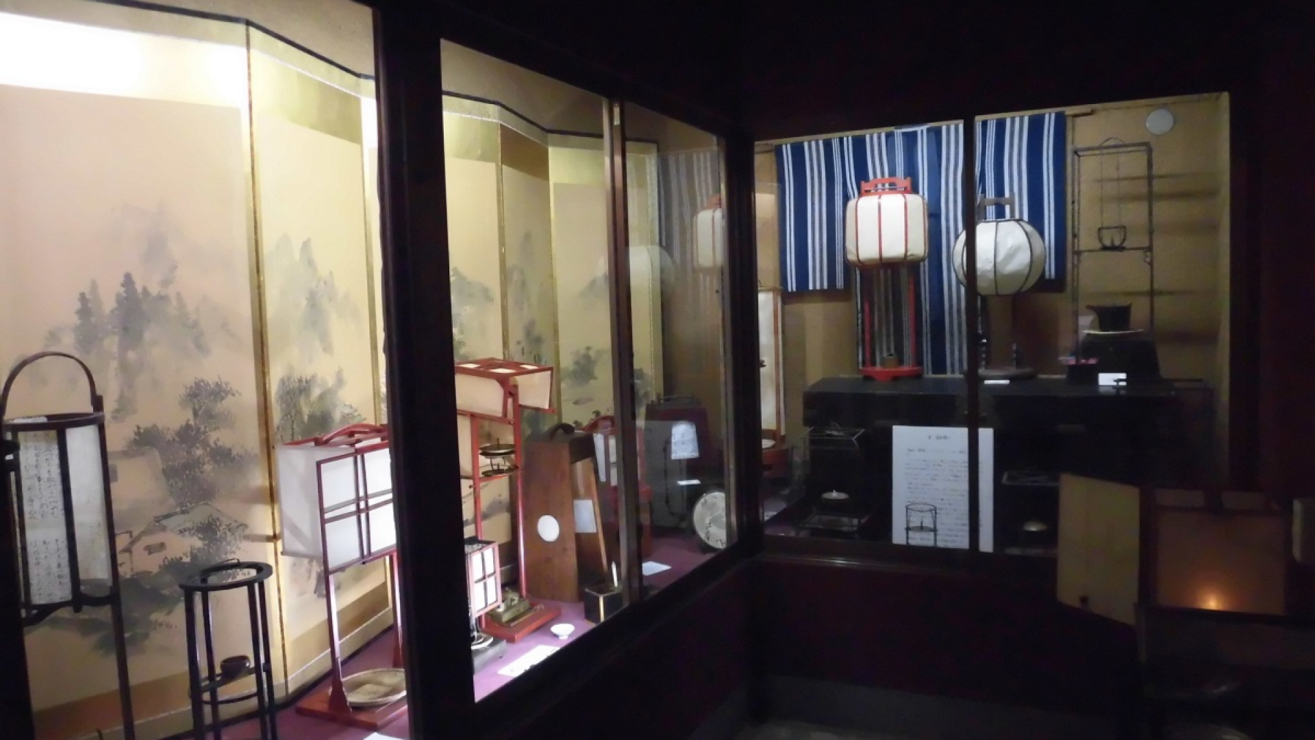 Unterhaltsame Erlebnisse im Japanischen Volkskunstmuseum "Edo Mingu Kaido".