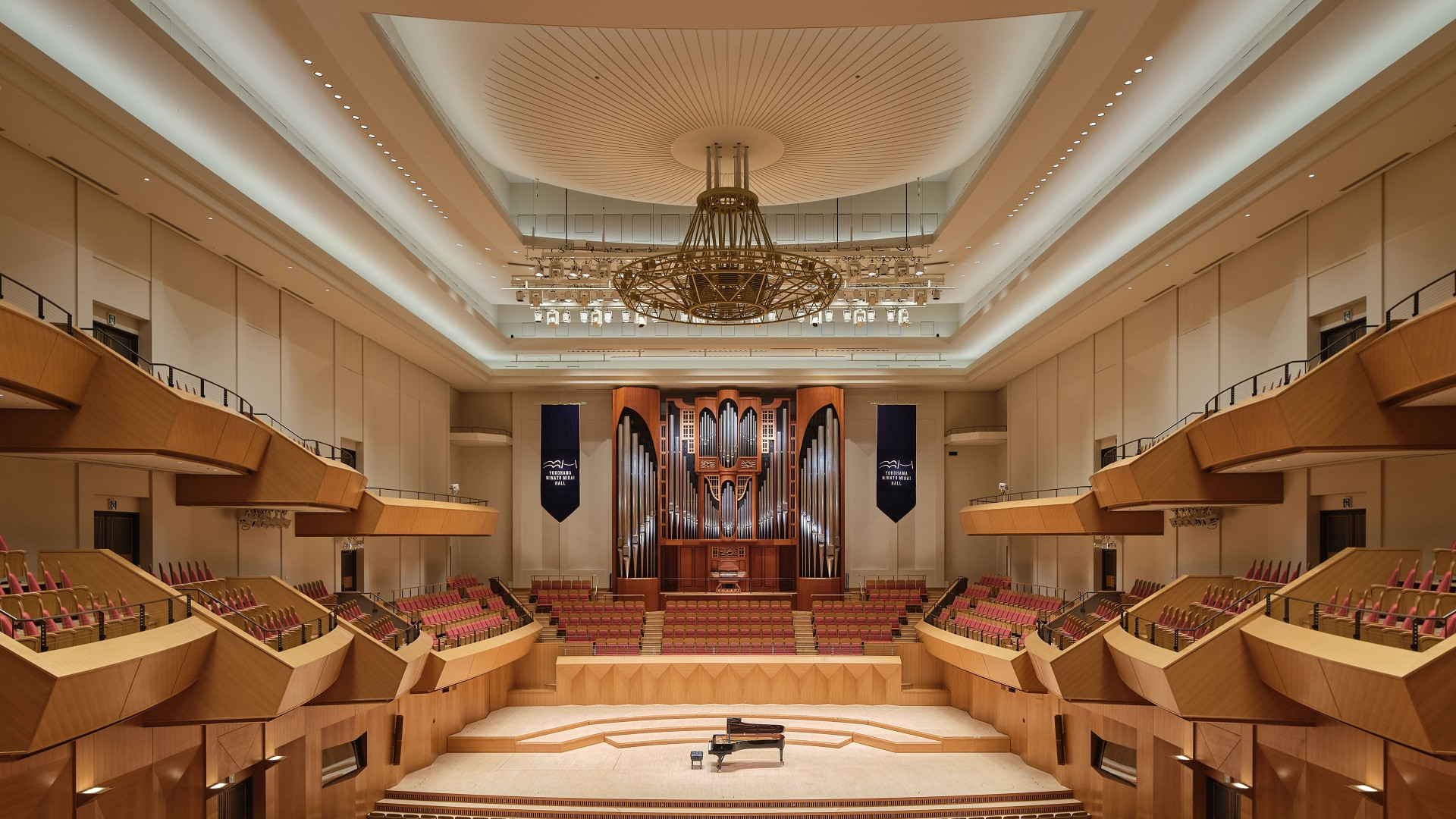 YOKOHAMA MINATO MIRAI HALL