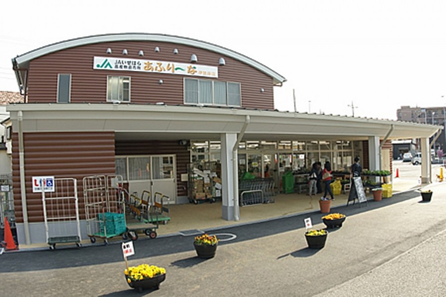 아후리나 이세하라(산지 직매 센터)에서 쇼핑
