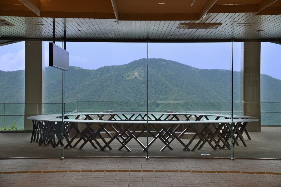 癒しの地・早雲山での展望テラス「cu-mo箱根」とお座敷遊び体験