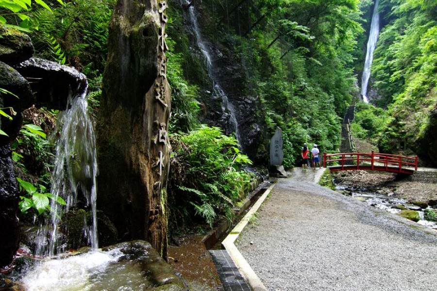 Shasui-no-Taki Wasserfall