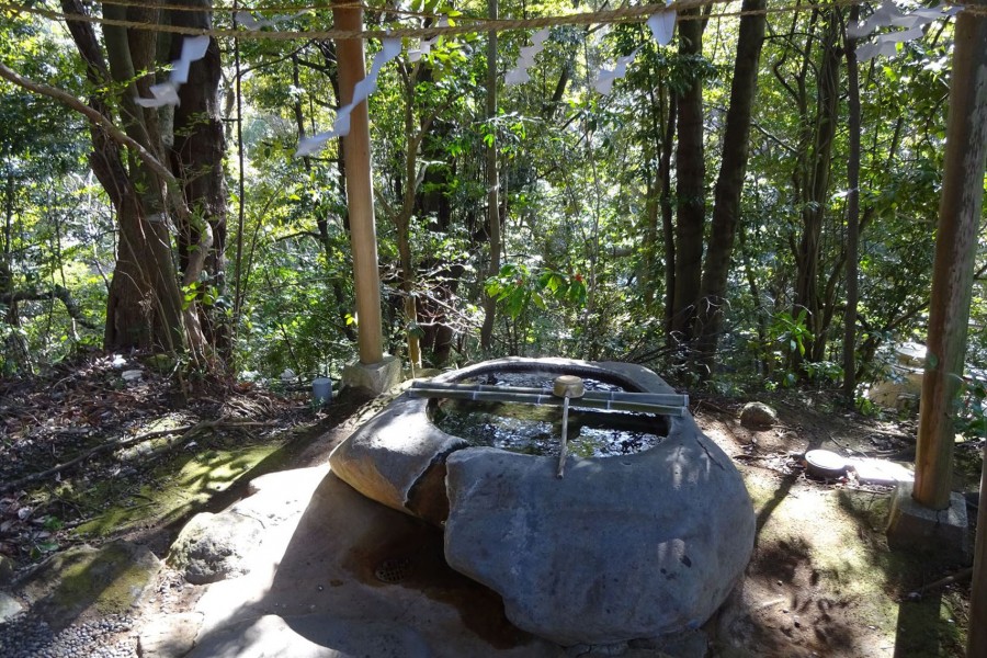 Le sanctuiaire Kumano Shrine, Le parc Manyo