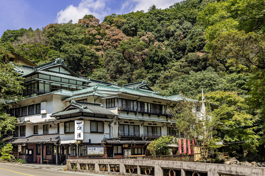 一の湯本館