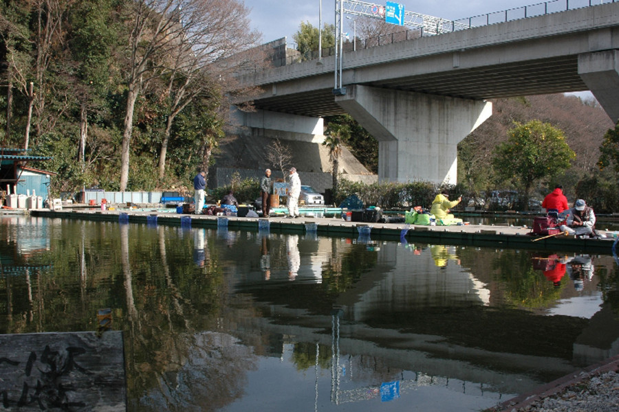 Centro de la Carpa Cruciforme de Atsugi