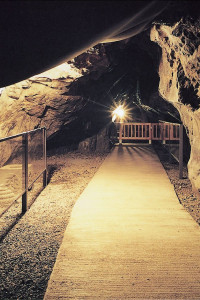 Enoshima Iwaya Cavern